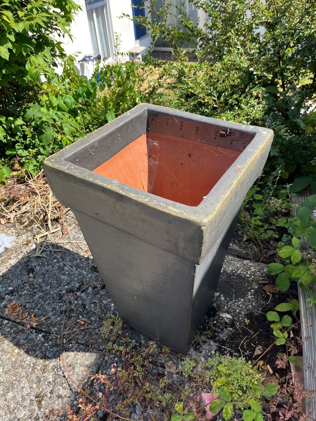 Blumentöpfe: Grosser, konischer Tontopf – Gebraucht aus Lohn-Ammannsegg von nad_nzl8