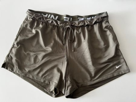 Nike Dri-FIT Shorts Damen
