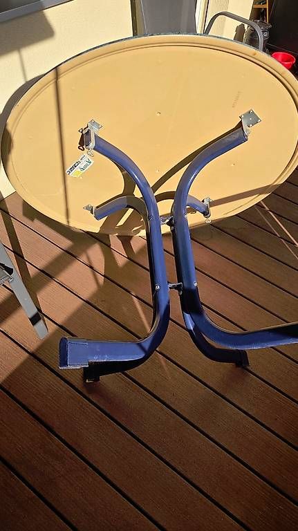 Tables: Runder Balkontisch  – D'occasion à Nänikon par Johausi 2
