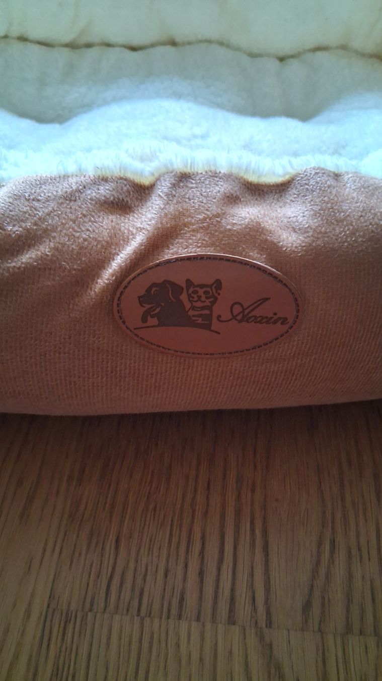 Cucce & Letti: Panier pour chien ou chat – Nuovo (secondo la descrizione) da St-Légier-Chiésaz venduto da dma_699g 1