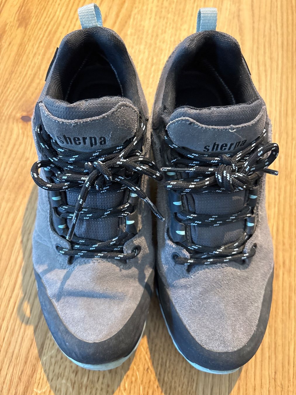 Sherpa Damenschuhe: Trekkingschuhe Sherpa Gr. 38 – Gebraucht aus Sörenberg von Sam6174