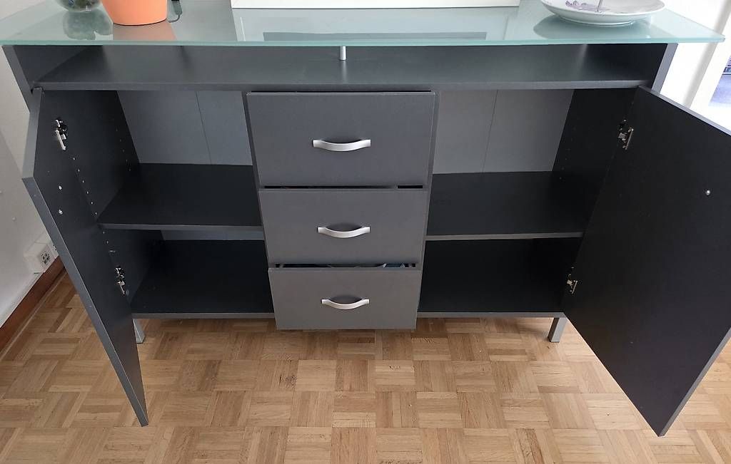Kommoden: Moderne Kommode/Sideboard mit Glasplatte – Gebraucht aus Thalwil von and_fdf5 3