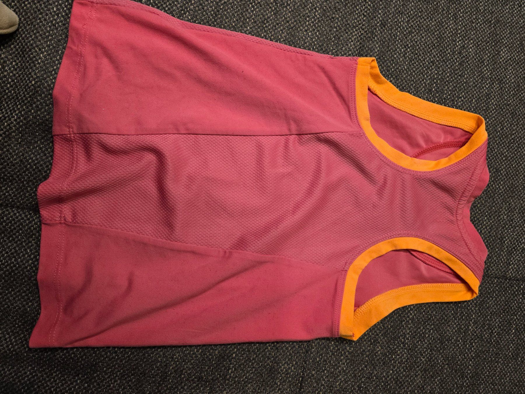 Camicette, T-shirt & Top: Sport-Top Gr. 122 - 128 – Usato da Büttikon AG venduto da Amineah 2