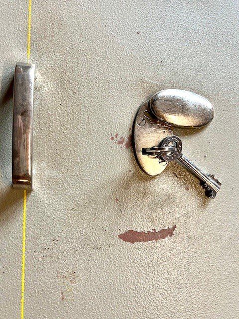 Casseforti: Occasion Tresor / Safe / Panzerschrank – Usato da Riedtwil venduto da wiederverwendung 1