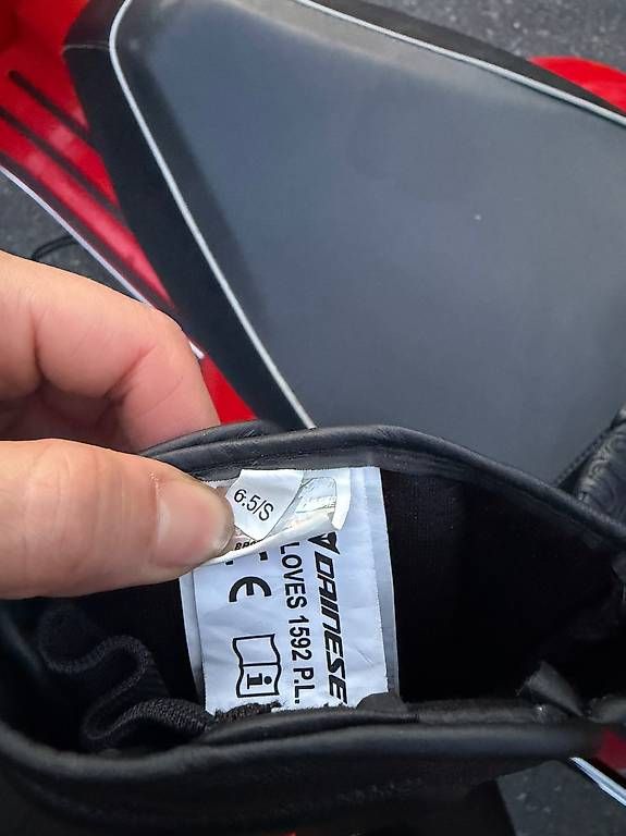 Guanti & manicotti: Motorradhandschuhe für Damen – Usato da Lenzburg venduto da adriana_92 2