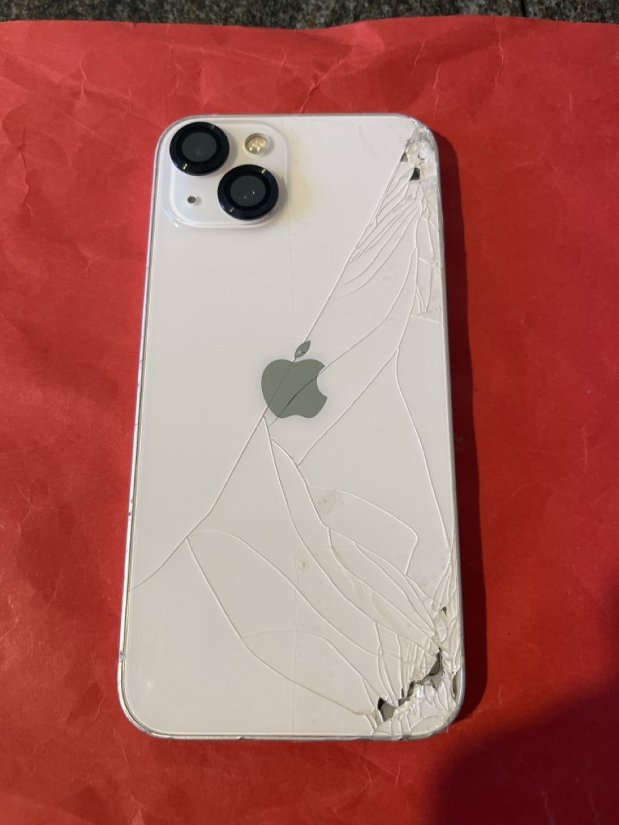 Apple Portables: IPHONE 13 KEINE ICLOUD SPERRE – D'occasion à winterthur par WINTERTHUR53 1