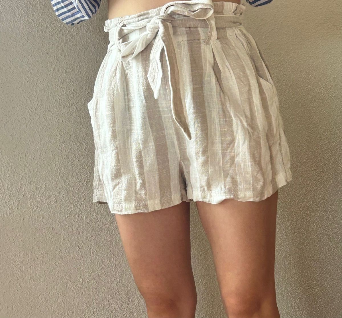 Pantaloni: Shorts weiss beige gestreift Gr. 32 – Nuovo (secondo la descrizione) da Nürensdorf venduto da ali_qyh6