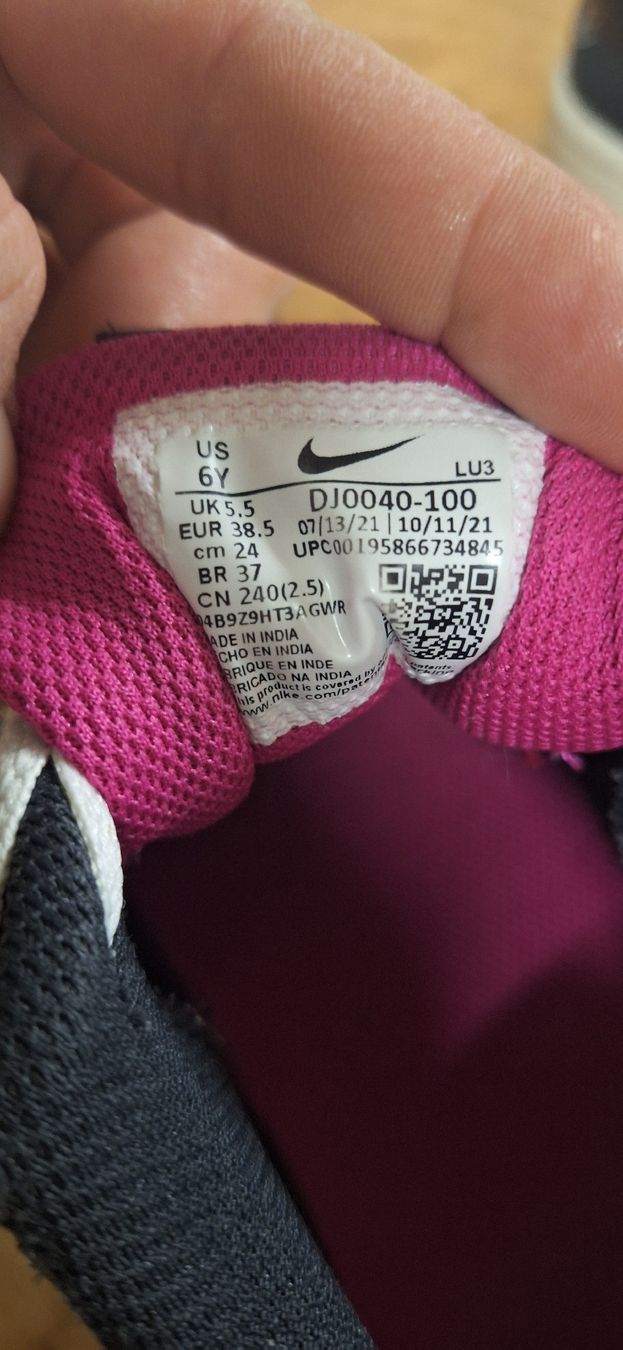 Nike Herrenschuhe: Nike Sneaker Grösse 38.5 – Gebraucht aus Gretzenbach von Chillkrot 3