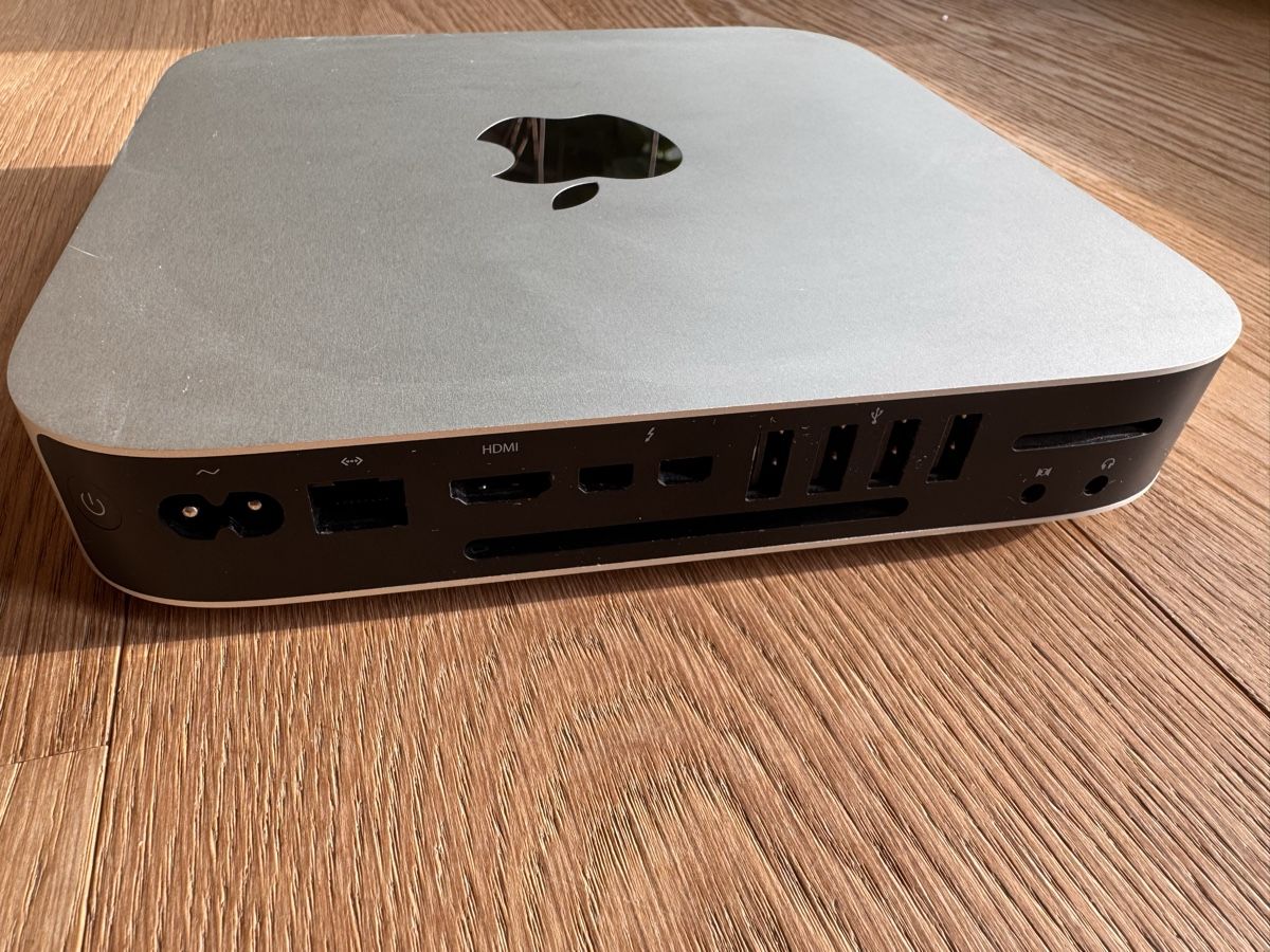 Apple Mac Mini (Late 2014) | Intel i5 | 16GB RAM | 1TB HDD