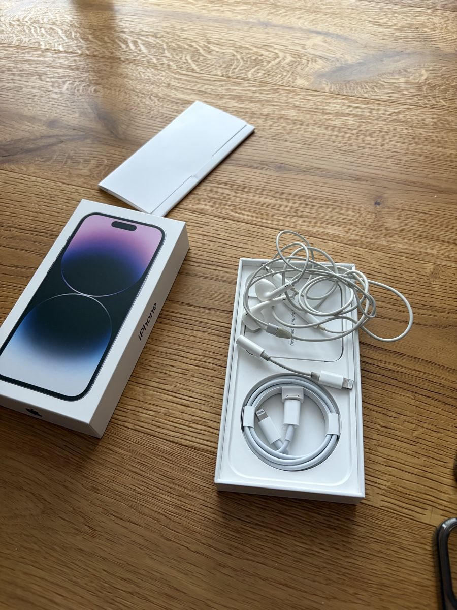 Apple Handys / Smartphones: Apple iPhone 14 Pro 256GB Dunkellila – Gebraucht aus Grosswangen von Lilu_04 4
