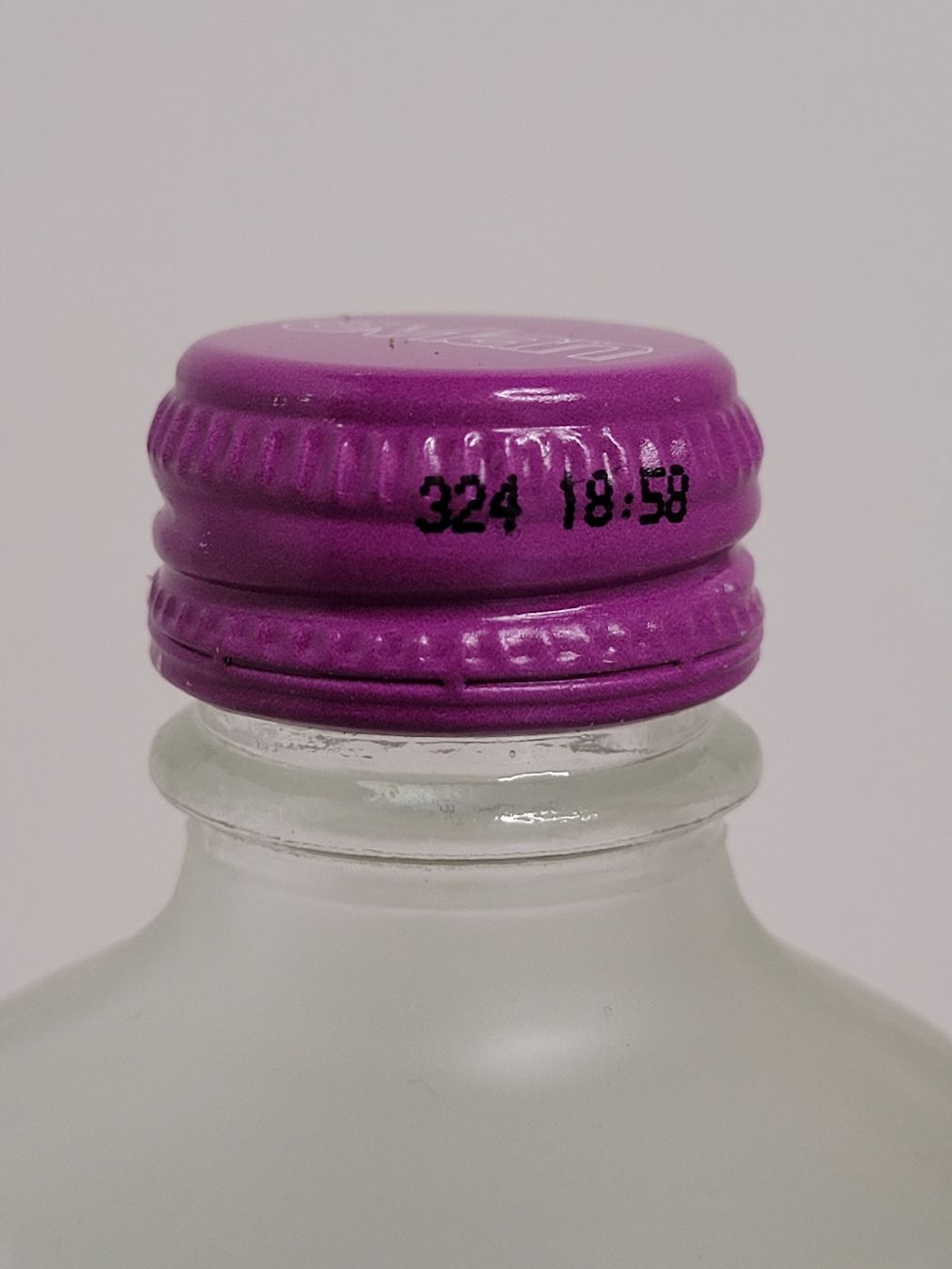 Altro in Stoviglie & Bicchieri: Bouteille collection Evian 2003 – Nuovo e nell'imballaggio originale da Rocourt venduto da PapyCH 1