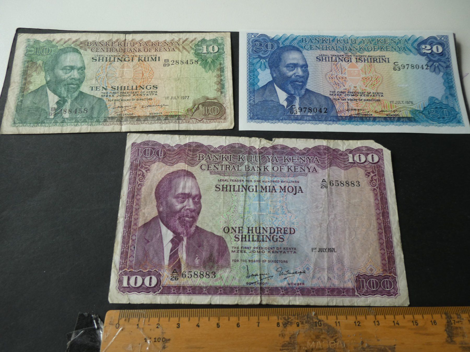 Banconote: Kenya, 3 alte Geldscheine – Usato da Hinterforst venduto da Rohusri