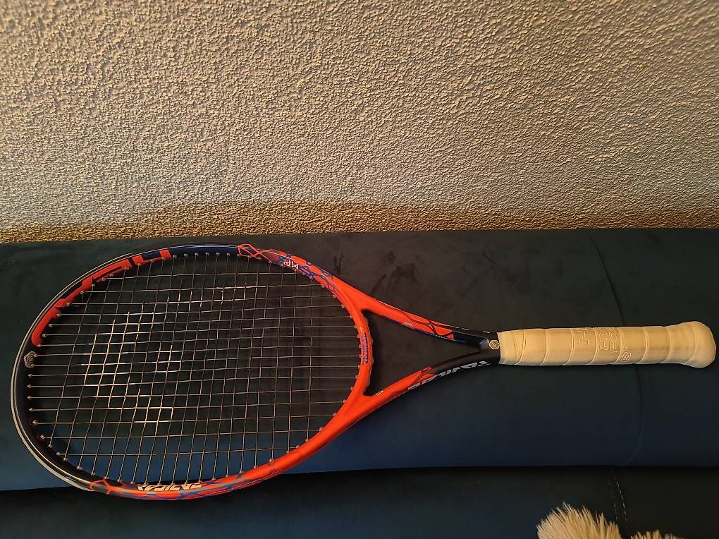 Schläger: Raquette de tennis  – Neu und originalverpackt aus Conthey von ale_2n7b 4