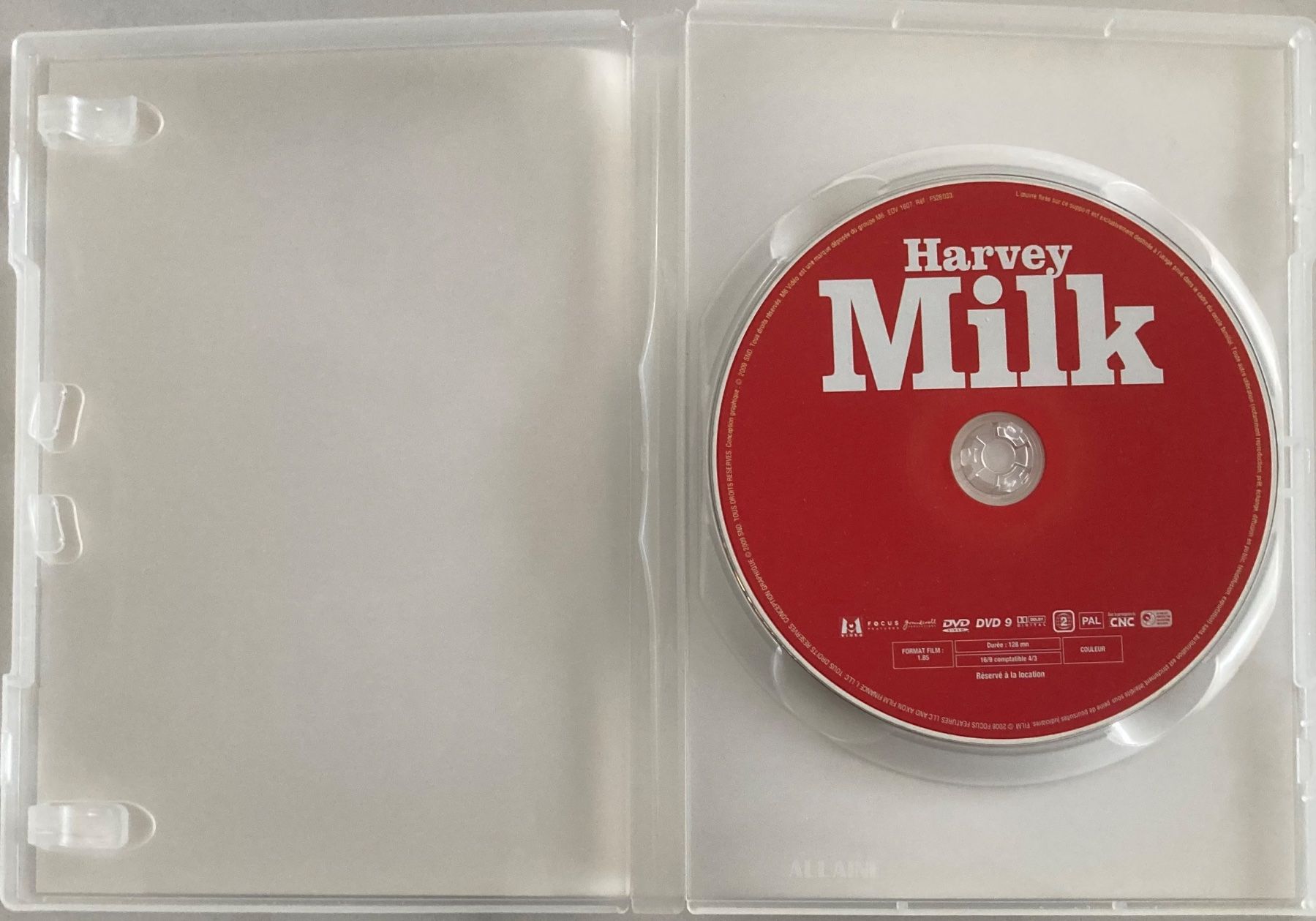 Tutti i DVDs: HARVEY MILK (SEAN PENN) – Usato da Poliez-Pittet venduto da Newtown-Records 2