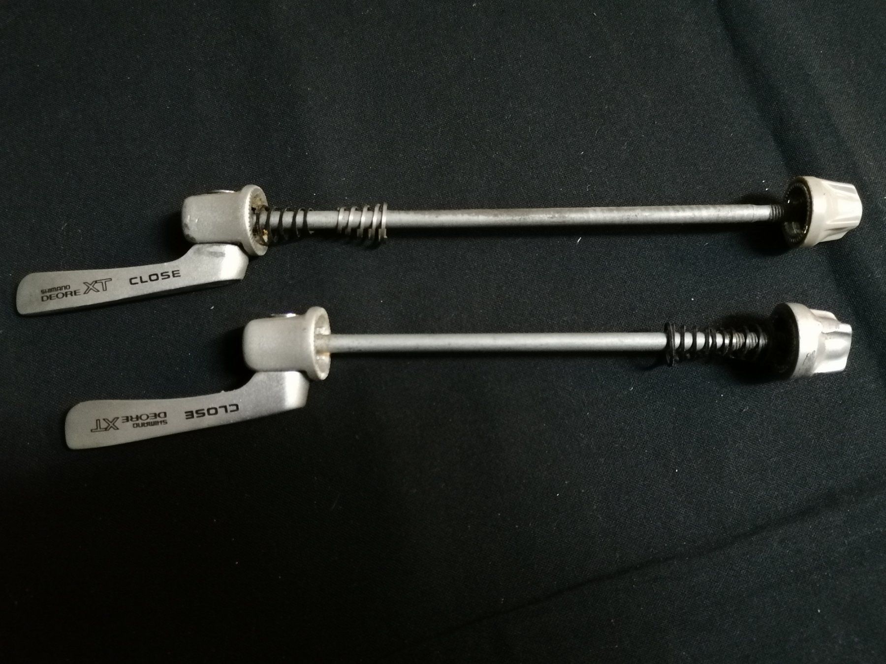 Shimano Ersatzteile: XT Schnellspannsatz – Gebraucht aus Lausanne von Frankenstein