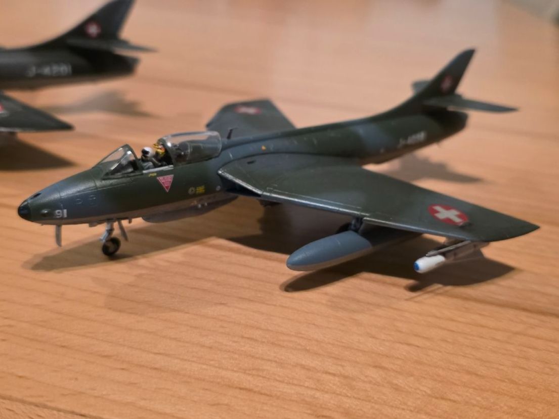 Schweizer Armee Kit di modellismo & Modellini statici: 2X Hunter mono-biplace 1/72 – Nuovo (secondo la descrizione) da Lentigny venduto da kev_j2xf 3