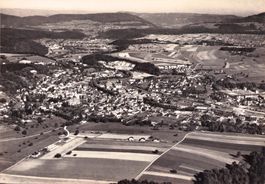 Laufen BL // Flugaufnahme 1, circa 1960 // Papeterie