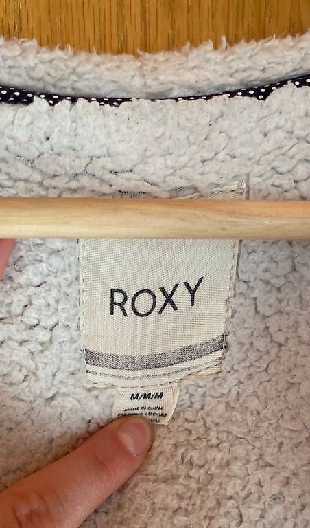 Roxy Cappotti: Roxy Wintermantel Damen Grösse M – Usato da Seedorf BE venduto da kuh_nj9w 2