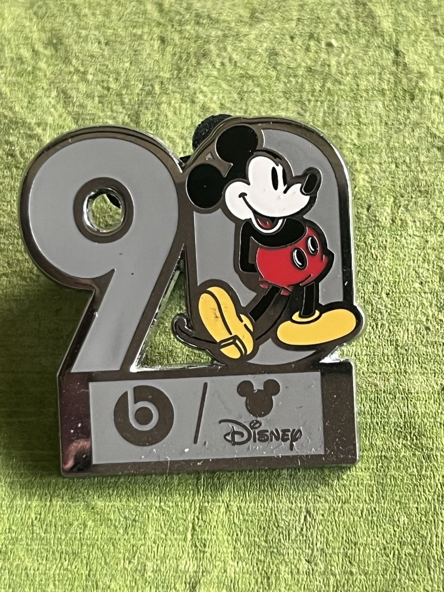 Disney Placchette & Badge: Comic Micky Maus 1990 Pin – Usato da Itingen venduto da Bebbi6569