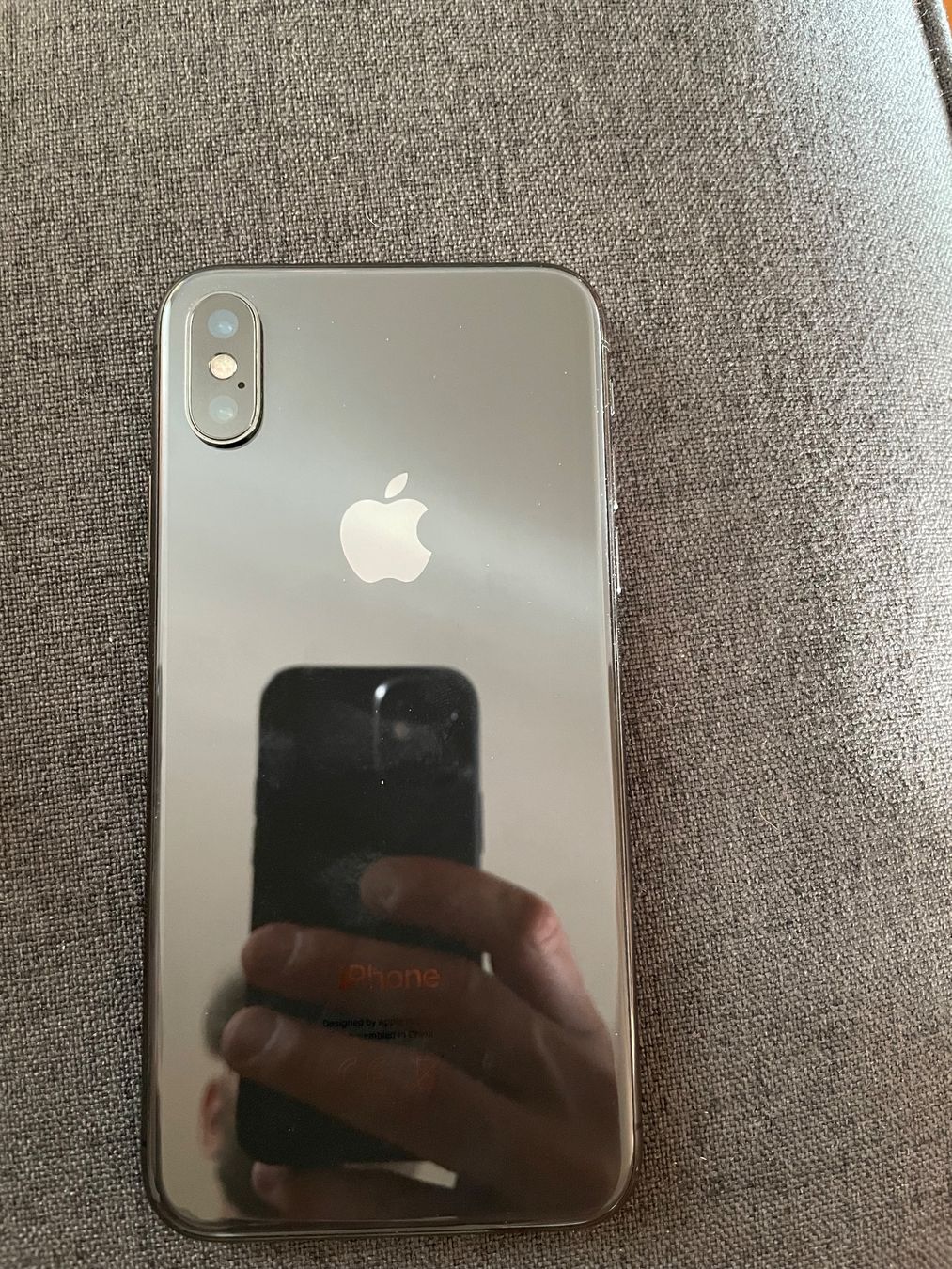 Apple Portables: iPhone X Space Gray 64GB – D'occasion à Kreuzlingen par CrestaNr.1 1