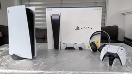 PlayStation 5 + 2TB SSD +2 Controller + Zubehör Top Zustand!