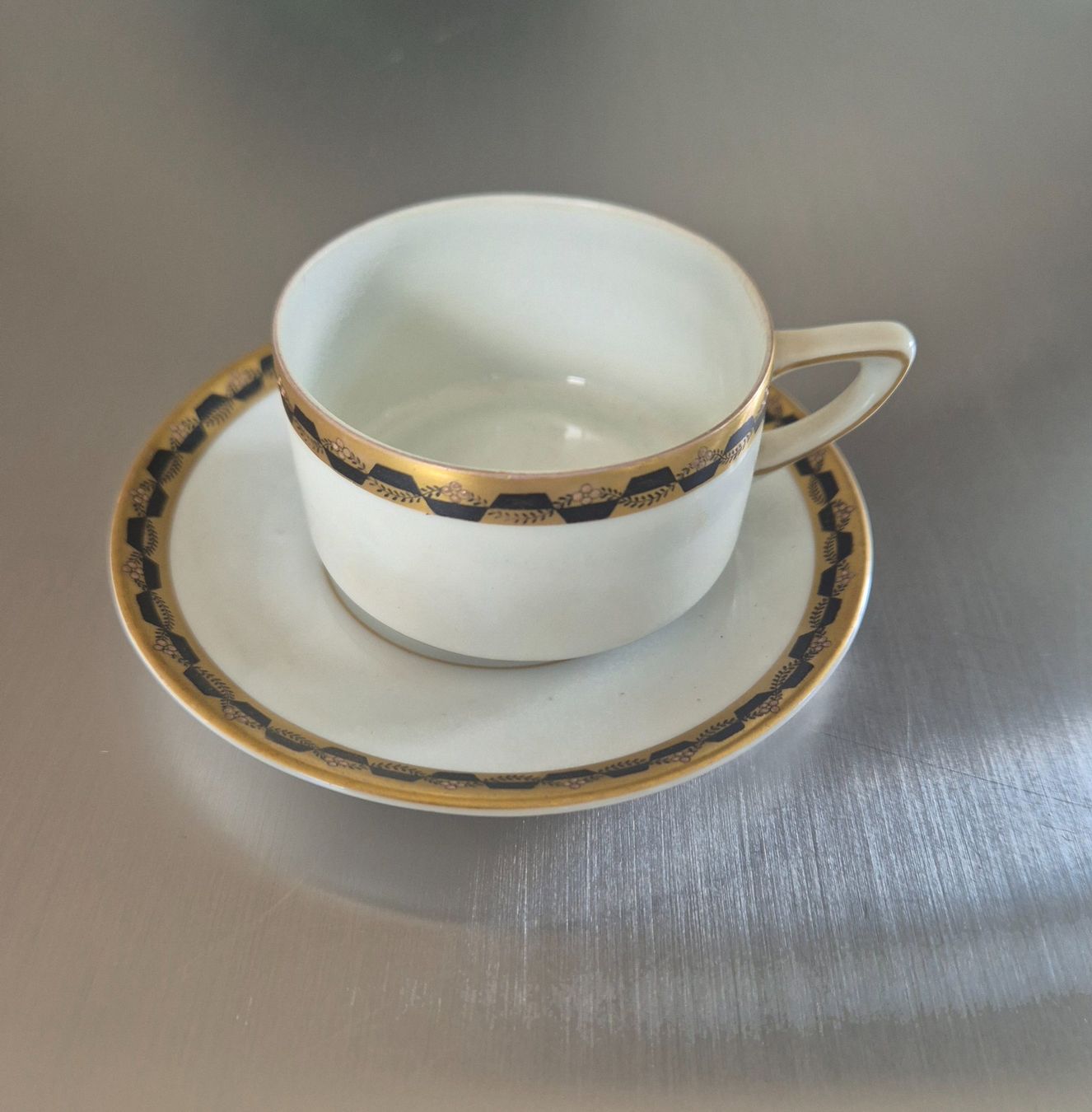 Set di piatti: Chinesisches Teeset 10 Stück – Usato da Ossingen venduto da Leyazo