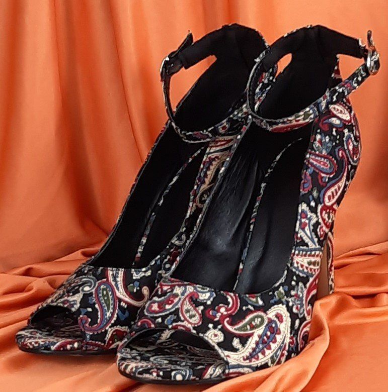 Scarpe da donna: Bunte Peep Toe High Heel Sandalen Gr.39 – Nuovo (secondo la descrizione) da Seuzach venduto da VT-Collections2 5