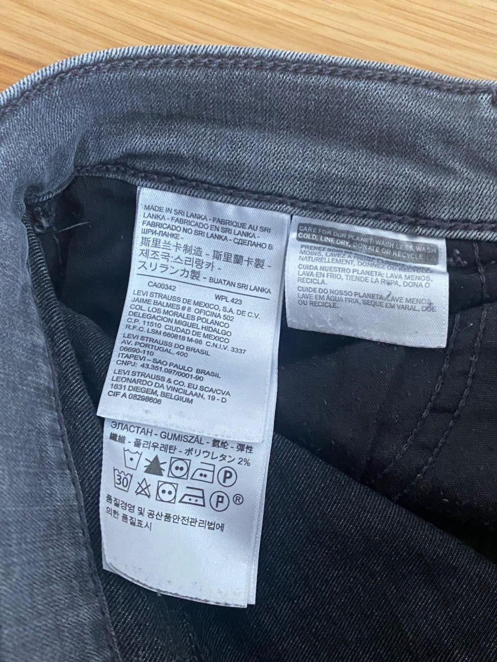 Levi's Jeans: Lewis Jeans – Usato da Riedholz venduto da emm_22qn 6