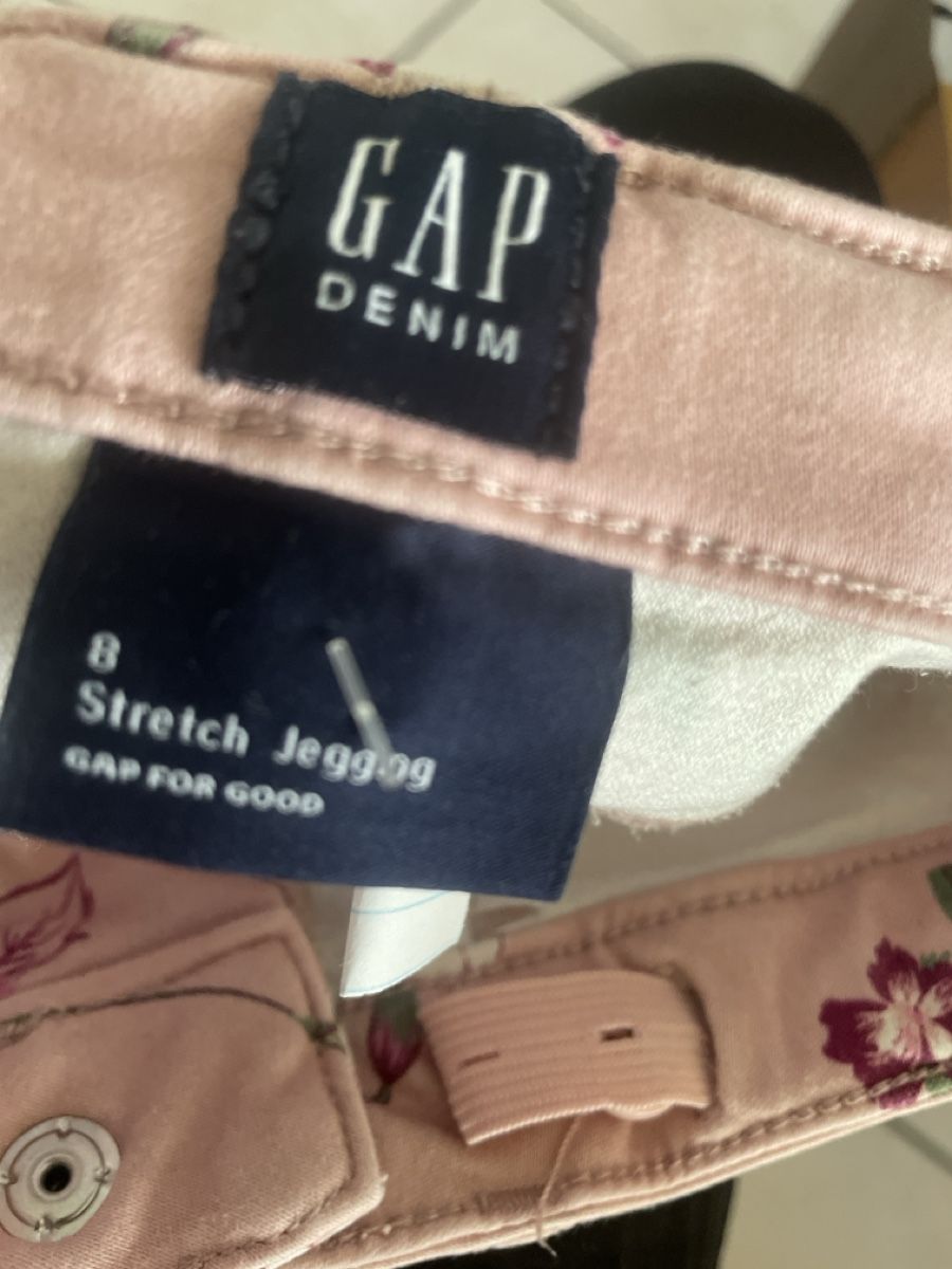 Gap Hosen: Gap Sommer Jeans Gr. 8/128 mit Blumenmuster – Gebraucht aus Obergerlafingen von cabo4 2