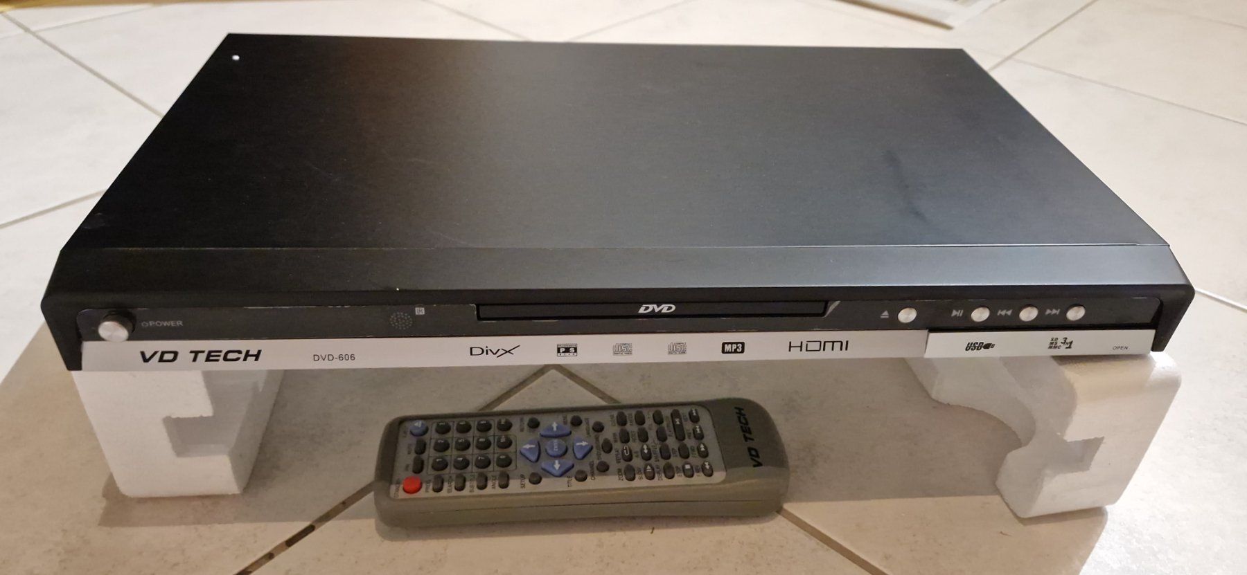 Systèmes audio & multimédias: VD TECH DVD Player HDMI USB – D'occasion à Neuenhof par Dajana83 1