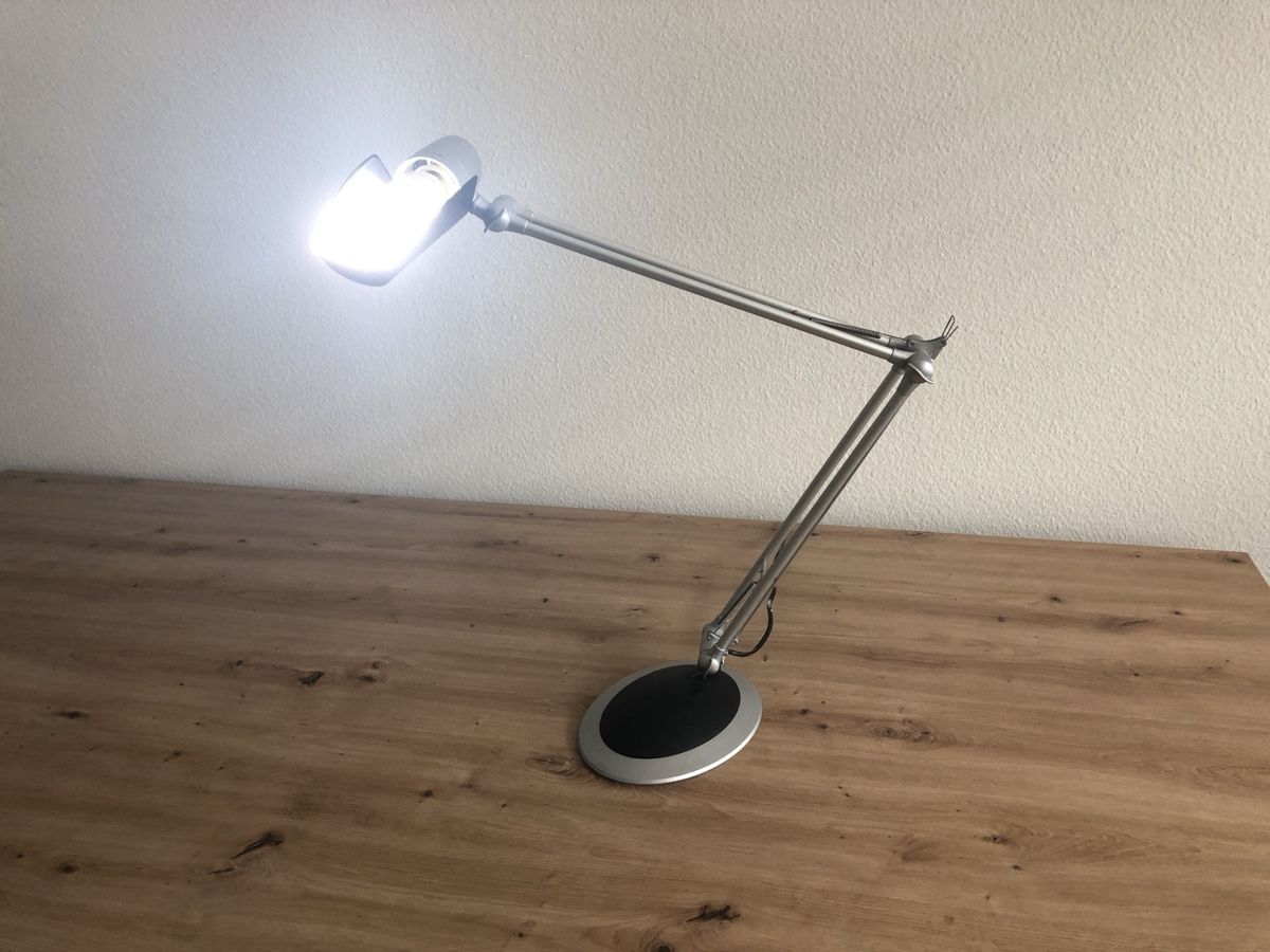 Lampes: Massive verstellbare Schreibtischlampe – D'occasion à Zürich par fontana 4