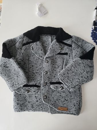 Veste en tricot fait main pour enfant, chaude et unique 2ans