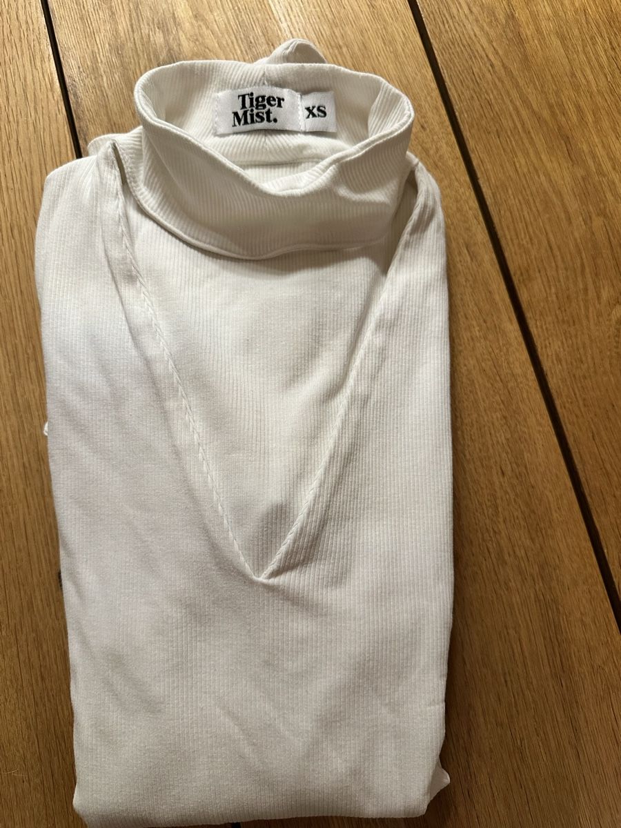 Top: Enger weisser Body XS – Usato da Oberwil-Lieli venduto da Claudine_1988 3