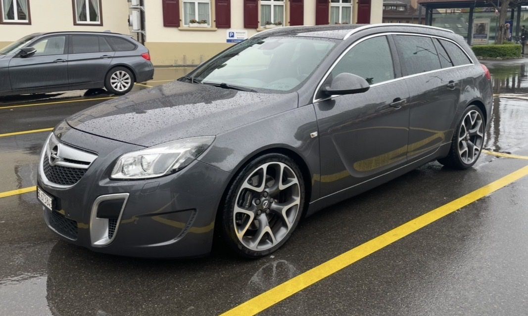 Opel Autos: Opel Insignia OPC – D'occasion à Biel/Bienne par ArturP