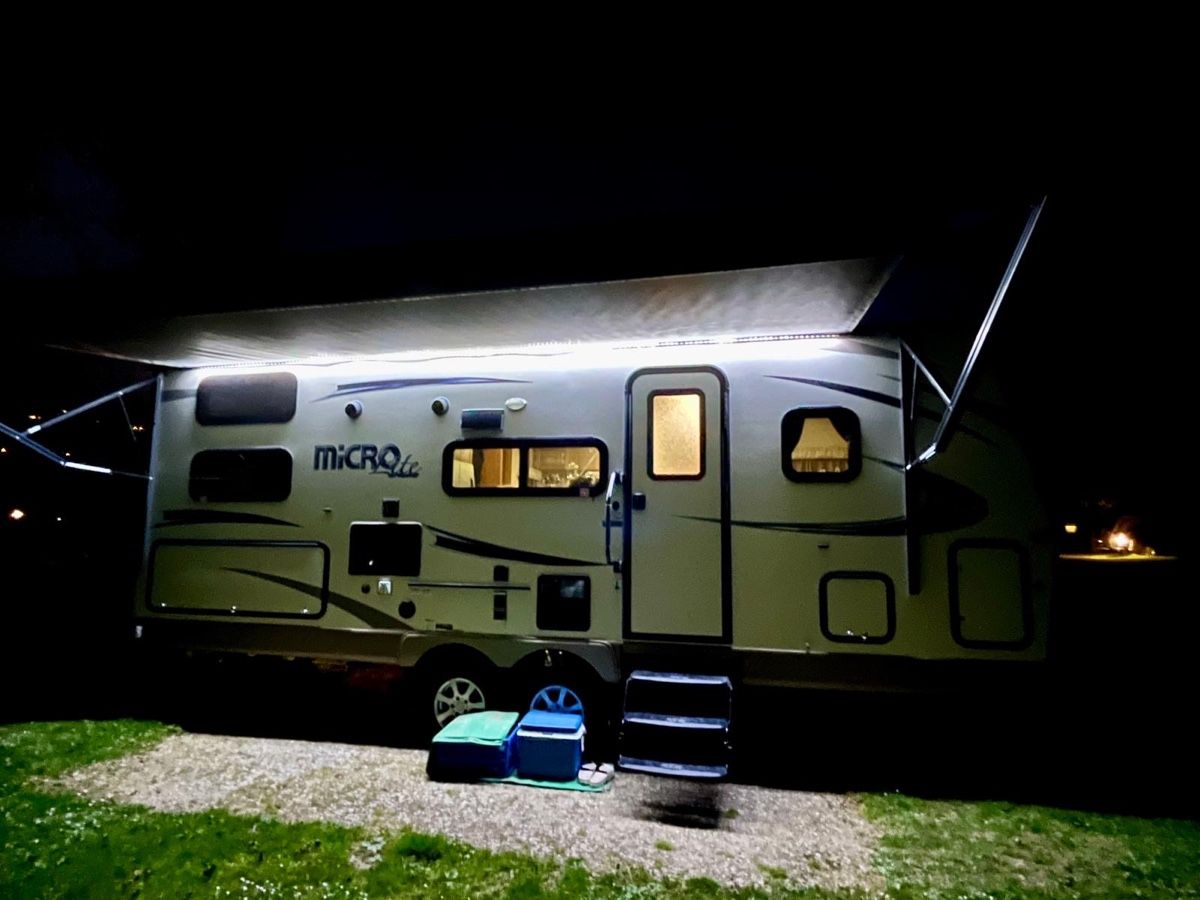 Flagstaff Veicoli da campeggio: Top Zustand Micro Lite Wohnwagen – Nuovo (secondo la descrizione) da St.Silvester venduto da fra_lk5n 2