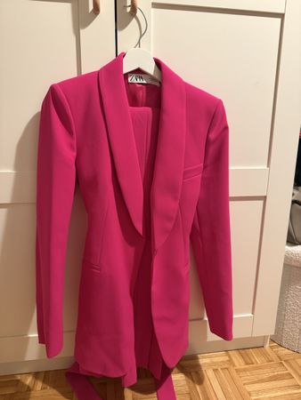 Tailleur pantalon Zara rose fuchsia en bon état