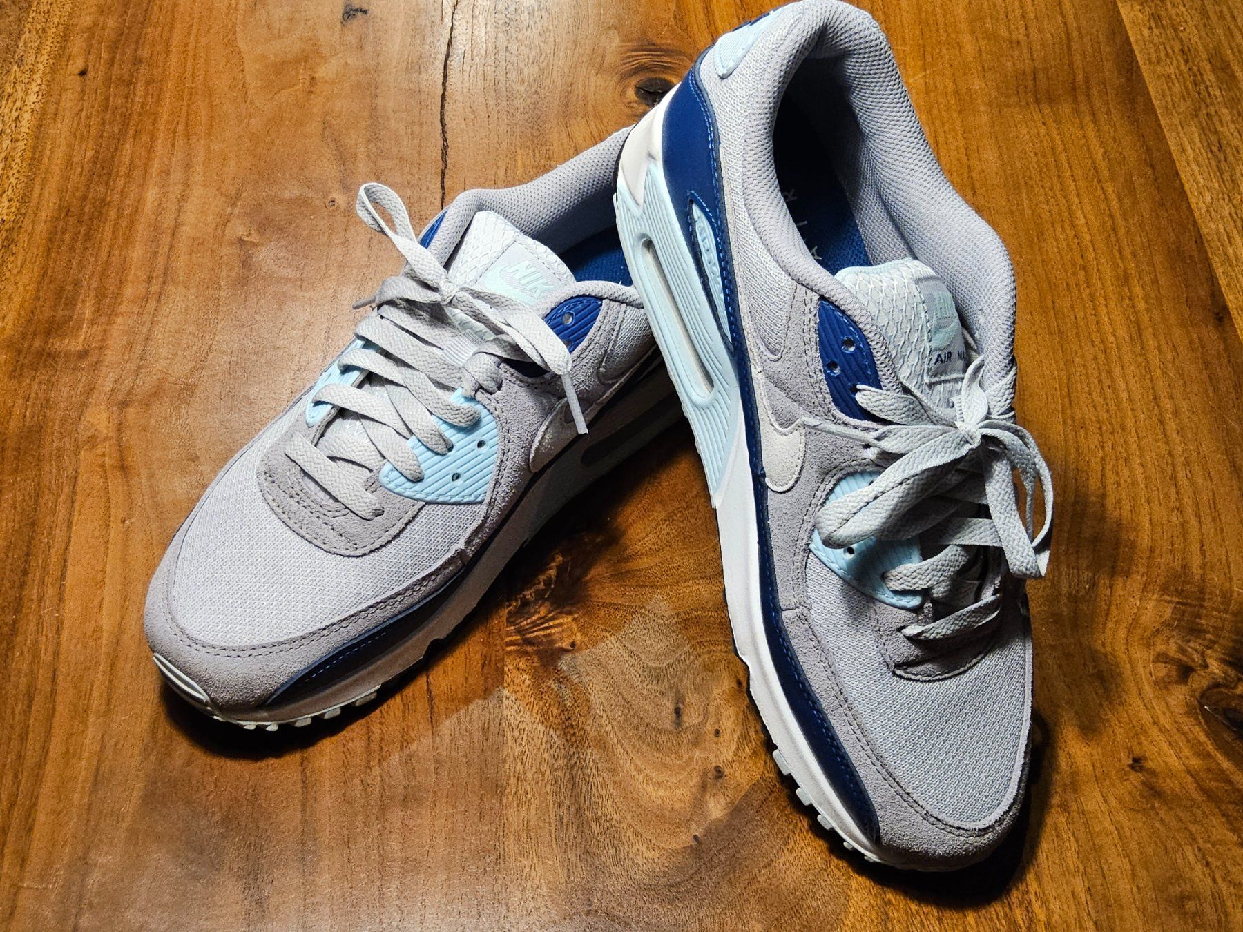 Nike Chaussures hommes: Nike Air Max 90 Gr.41 – D'occasion à Wiesendangen par Ptrend