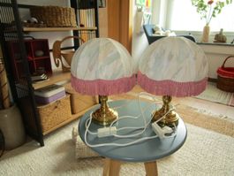 Zwei Tischlampen mit Fransen-Made in CH