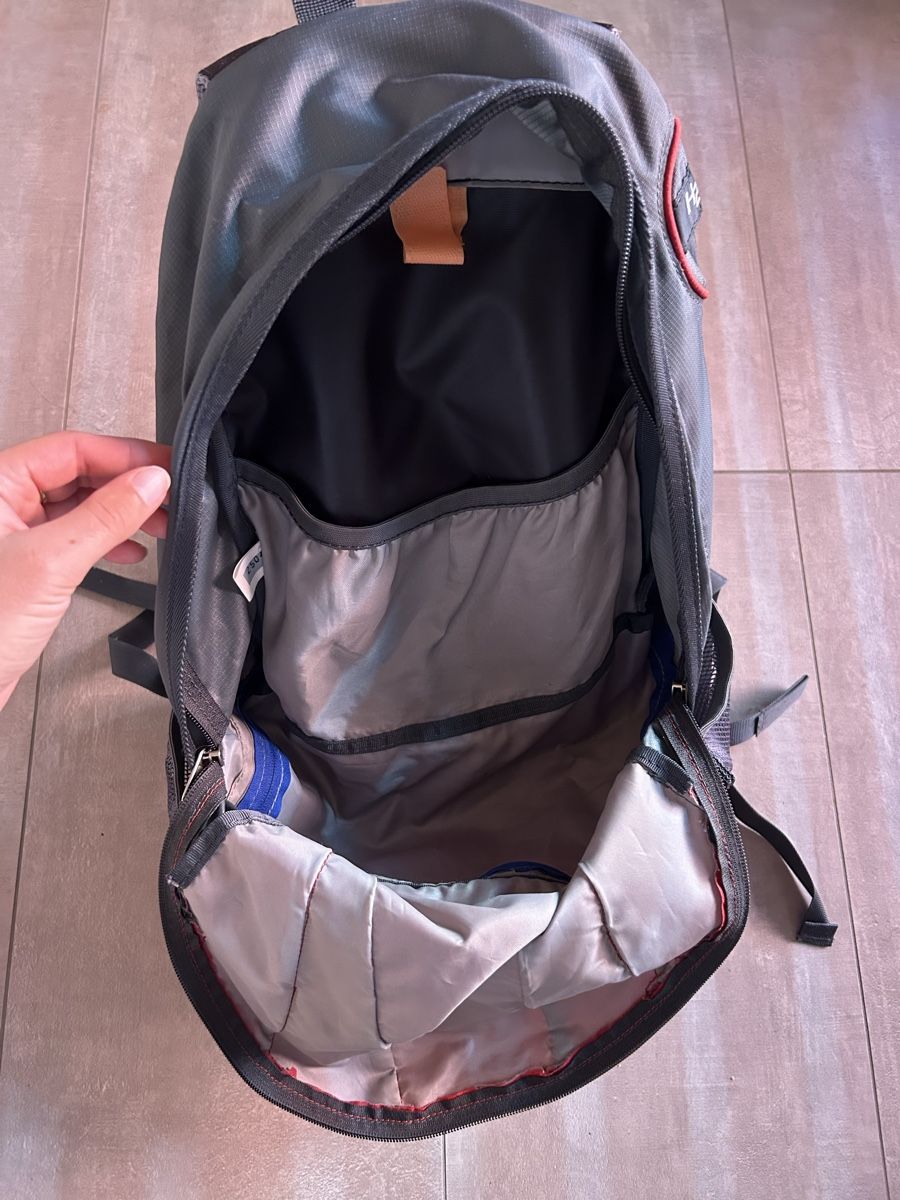 Deuter Zaini: Deuter AC SPHERIC 25 Backpack Red Great for Hiking! – Usato da Zürich venduto da chi_7k5b 3