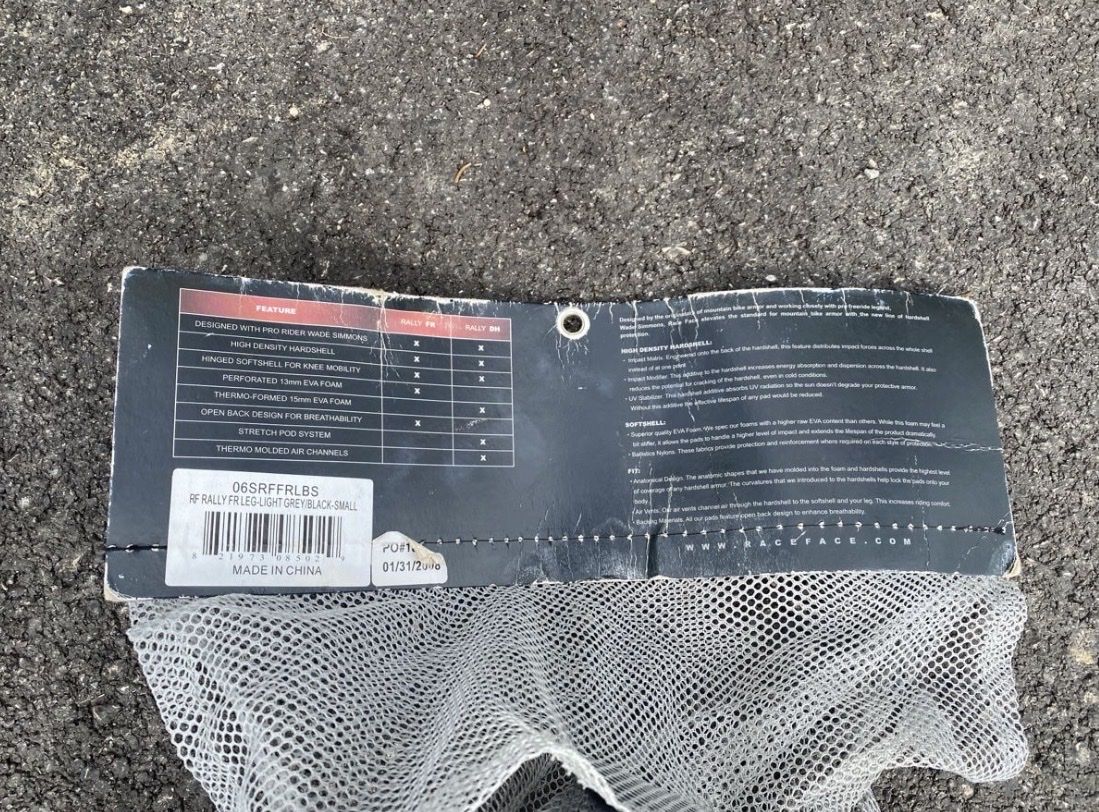 Protezioni & Imbottiture: Genouillères Raceface – Usato da bern venduto da EcoHunter 1