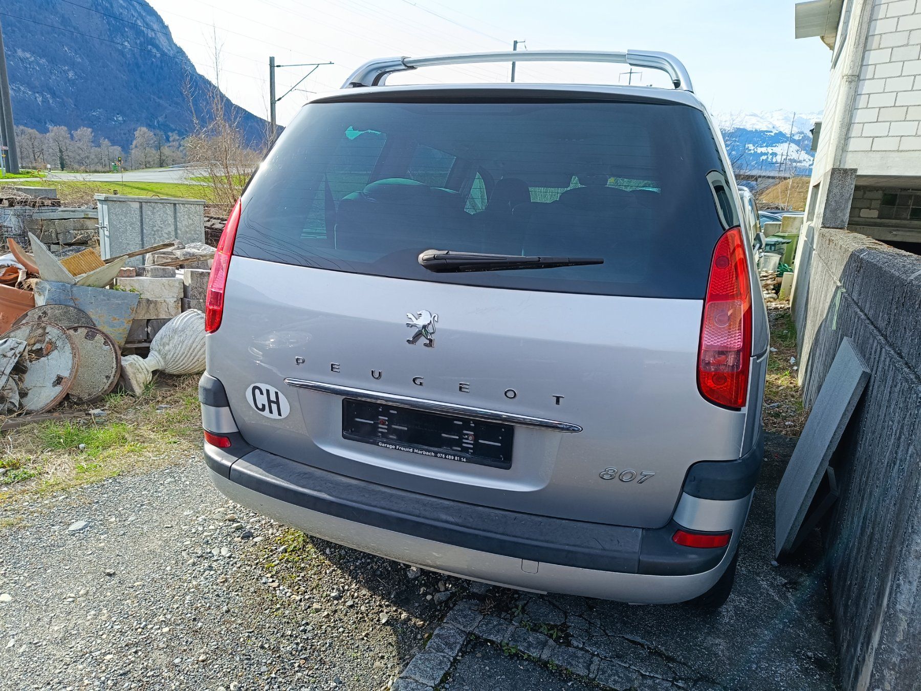 Peugeot Autos: Peugeot 807  08.2004 – Defekt aus Weite von  3
