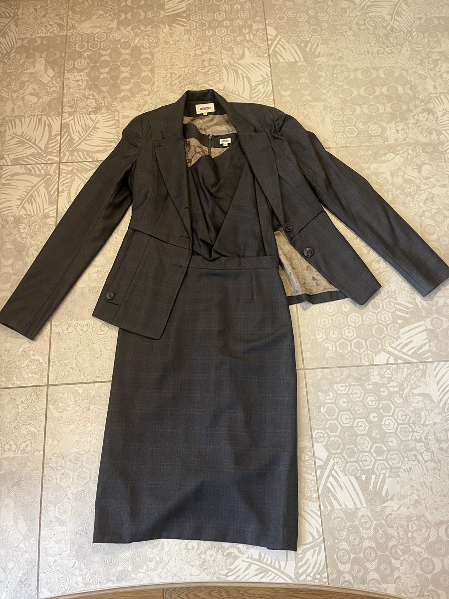 Kenzo Completi & Tailleur: Tailleur robe Kenzo en 38 – Usato da Zürich venduto da Alex.Zurich 1