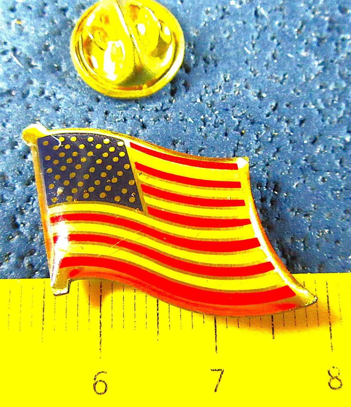 Placchette & Badge: USA FLAGGE PIN GLASIERT – Usato da Ettingen venduto da Hausi4711