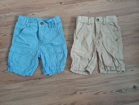 2 Jungen Shorts Gr. 74 Sommer Cargohosen blau beige