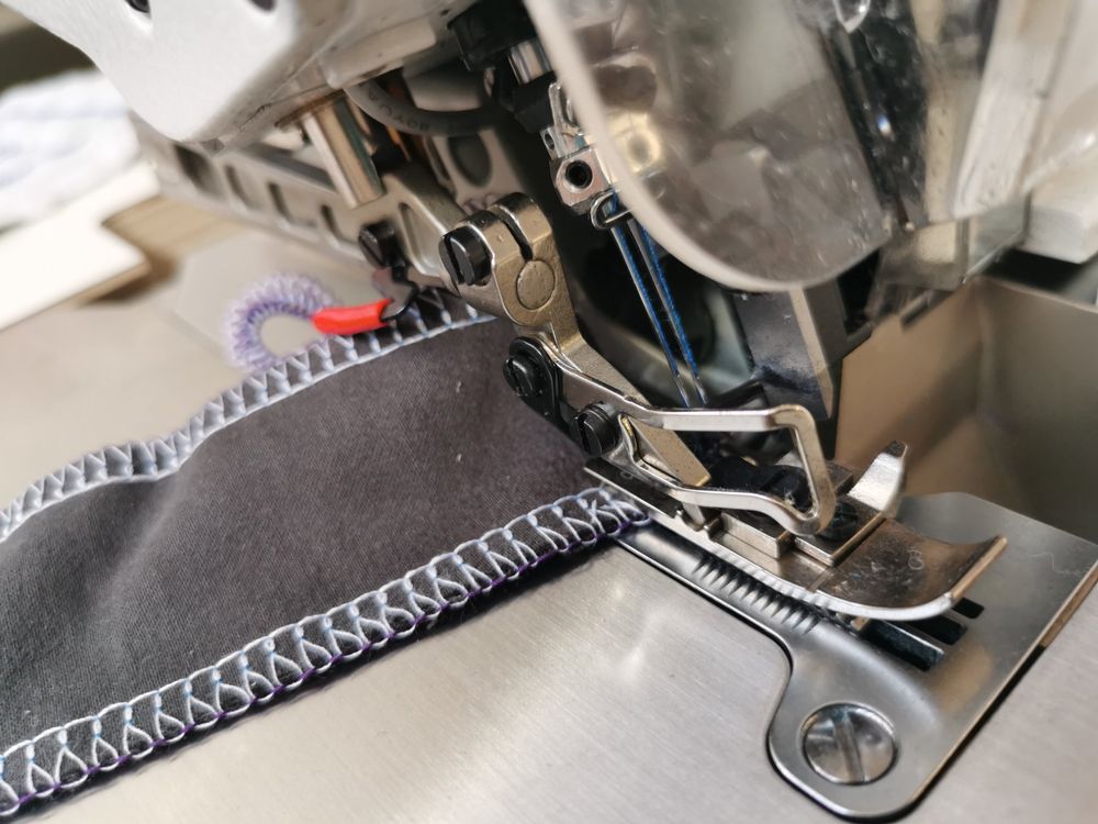 BRUCE 2-Nadel Overlock, Industrienähmaschine (Neu (gemäss Beschreibung ...