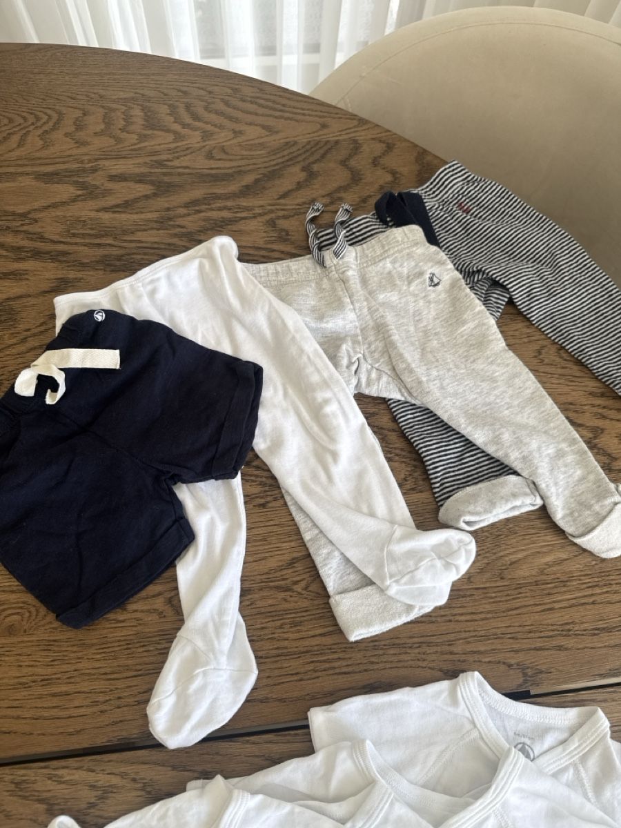 Petit Bateau Lotti & Set di vestiti: Petit Bateau Set 6M/67 – Usato da Dietlikon venduto da f.a.1975 2