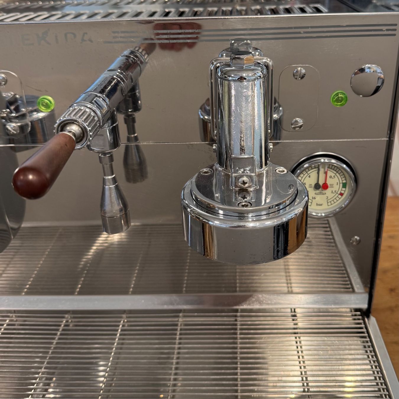 Macchine per caffè & Macchine per espresso: Elektra Sixties 2-Gruppig | Occasion – Usato da Neerach venduto da Kaffeekultur_AG 3