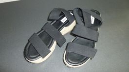 Schwarze Steve Madden Keilsandalen Gr. 38
