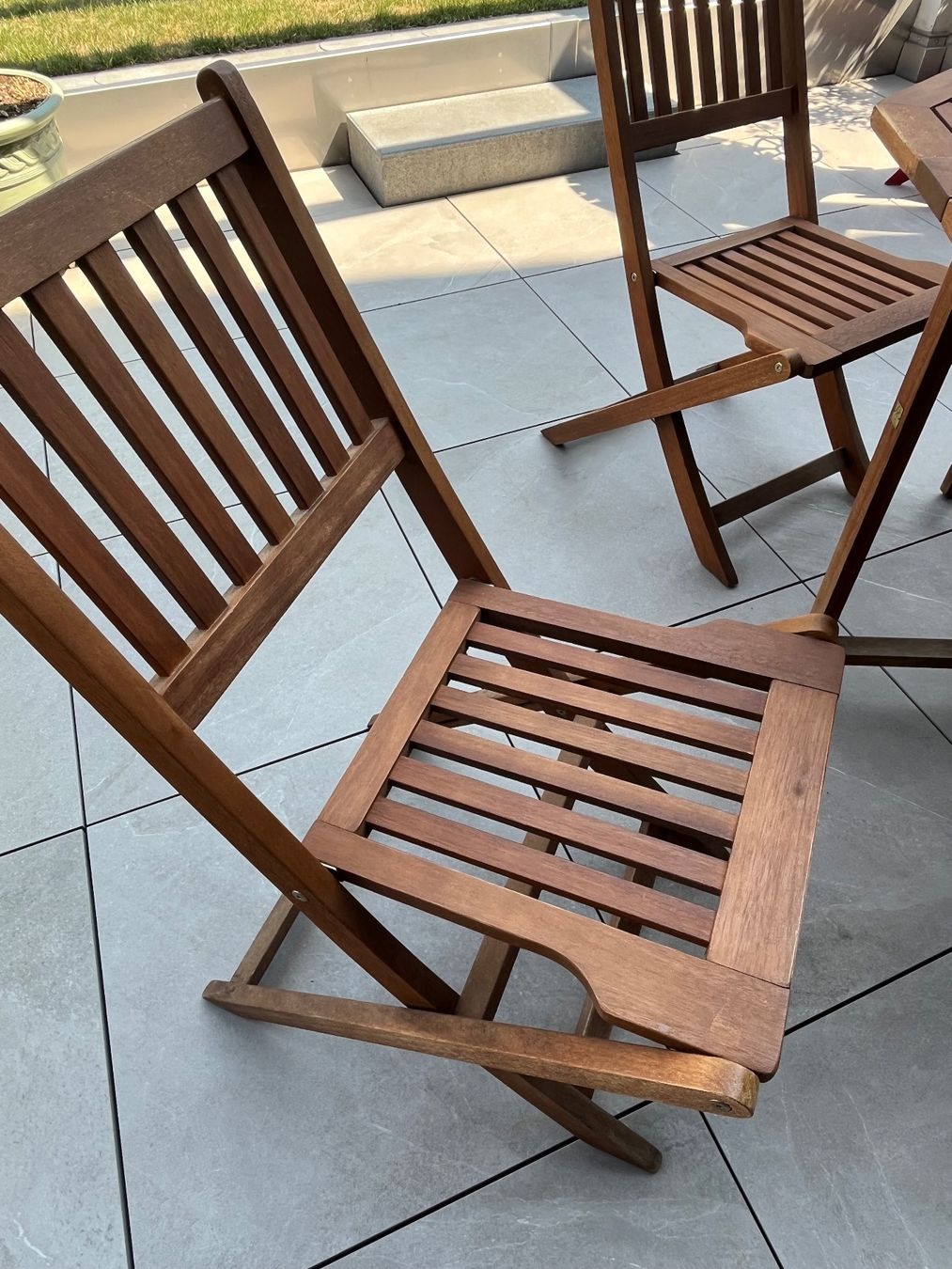 Set de table et chaises: Gartentisch mit 4 Klappstühlen – D'occasion à Steffisburg par kla_gqp7 3