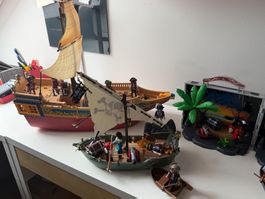Grand lot Playmobil Pirates – bateau, île, fort & coffres au